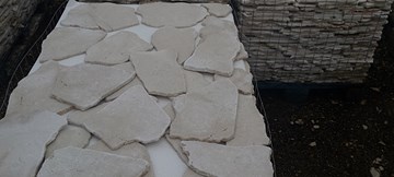 Pietre naturali retrosegate anticate